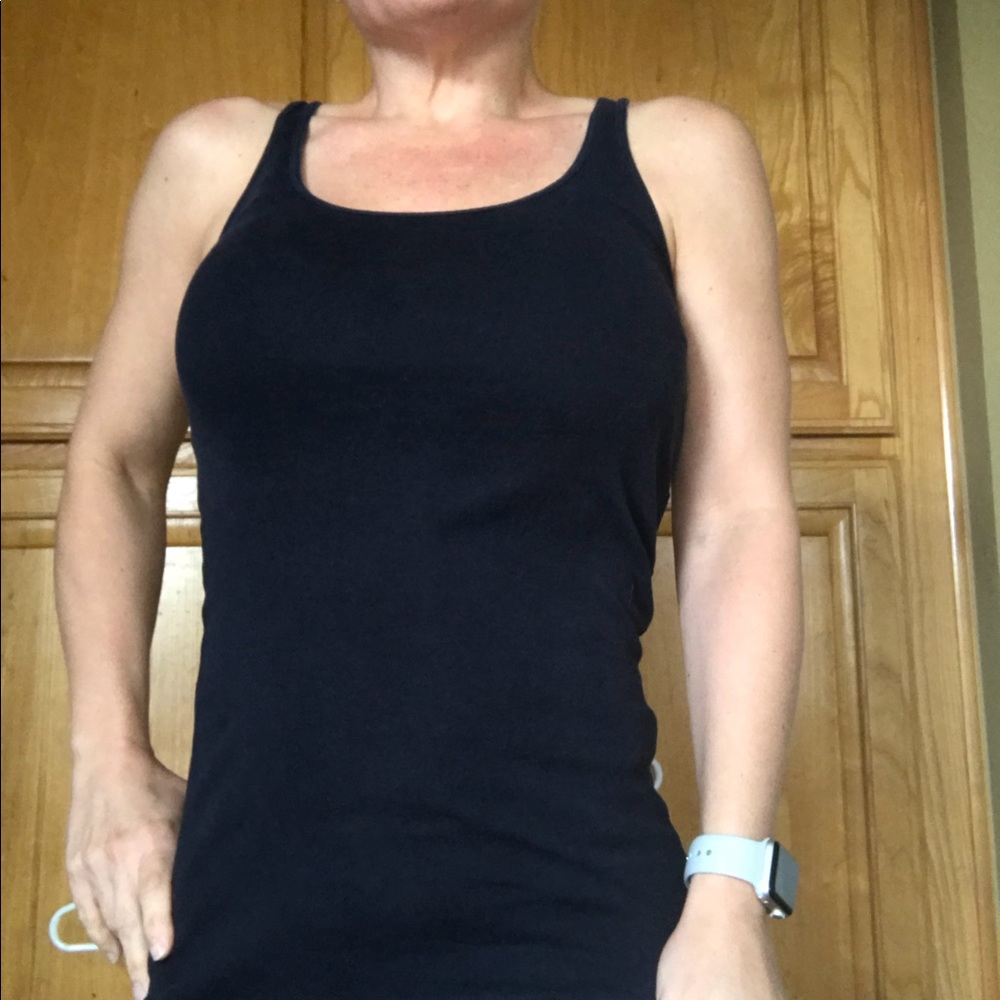 2️⃣ Ann Taylor LOFT tank tops Navy & Black XS & SM